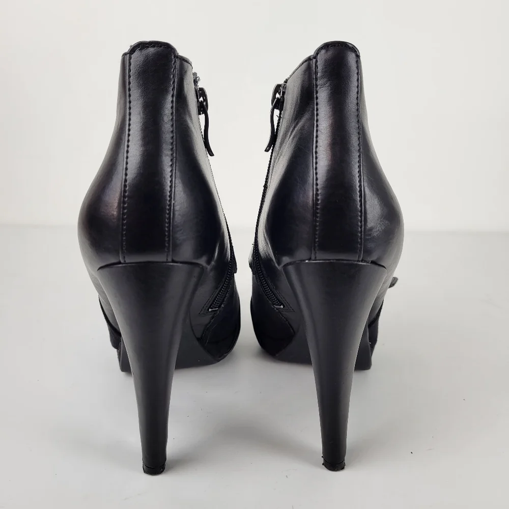 Sam & Libby Black‎ Heeled Booties Size 8
